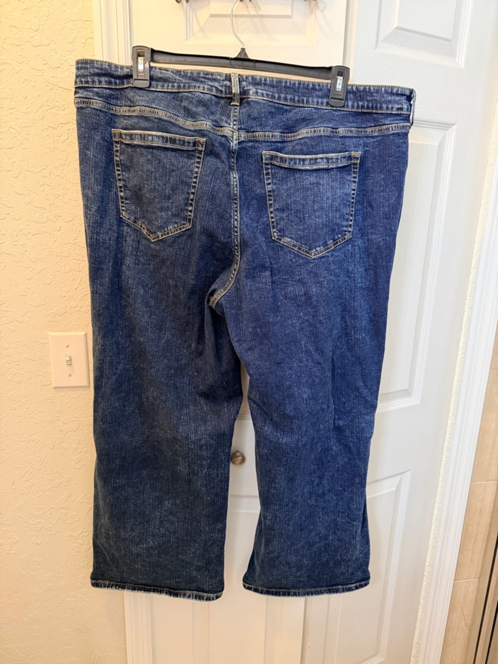 Torrid Perfect Wide-Leg Vintage Stretch Ripped Jeans - Picture 2 of 4